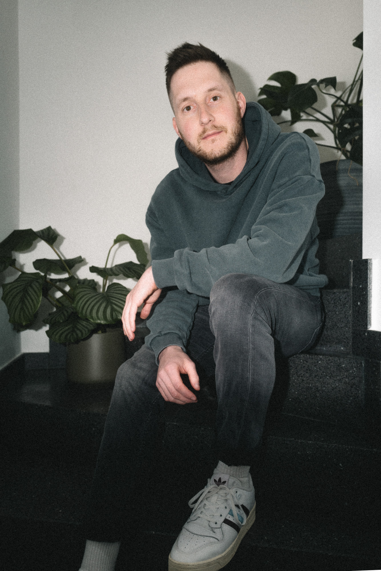 JULIAN JANKOWSKI — ABOUT